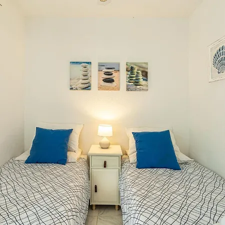 Ocean View La Caleta Apartment *